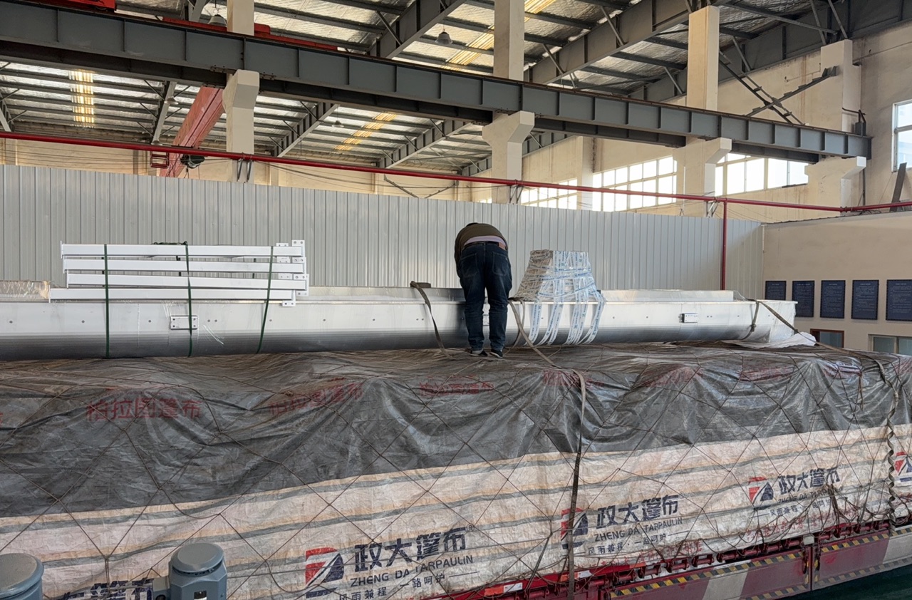 سیستم نوار نقاله ما به چنگدو ارسال شده است!